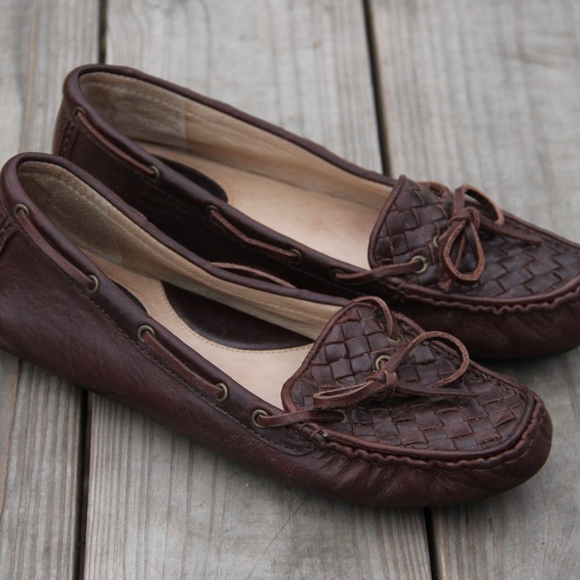 frye moccasins womens